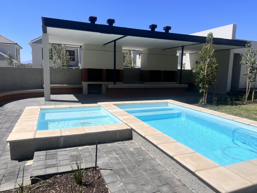 To Let 2 Bedroom Property for Rent in Groot Phesantekraal Estate Western Cape